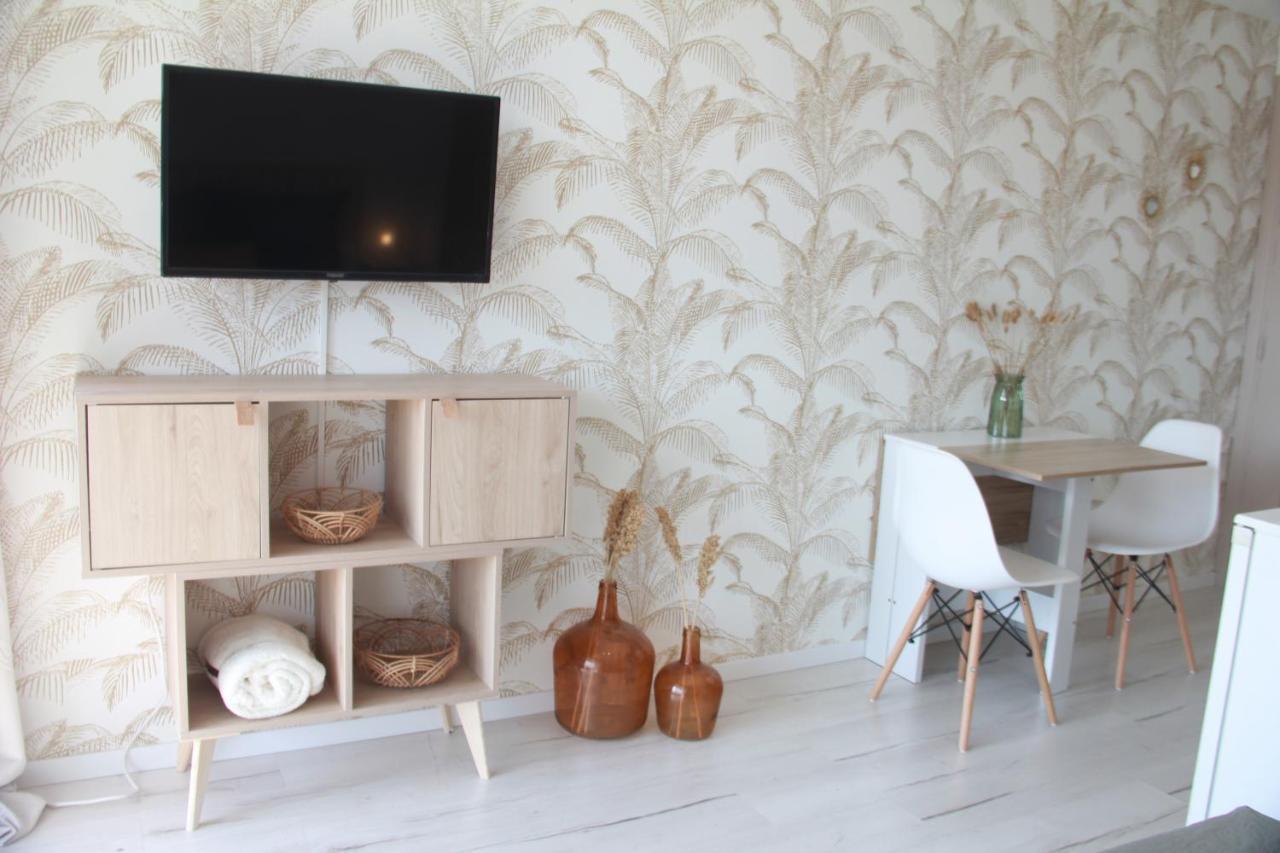 Les Palmiers - Appartement Avec Piscine Proche Plages - Wifi Et Clim Антіб Екстер'єр фото